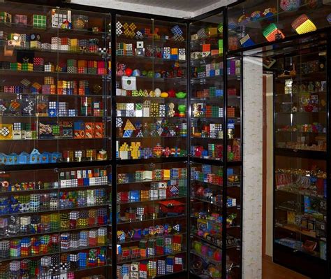 rubik's cube shop.